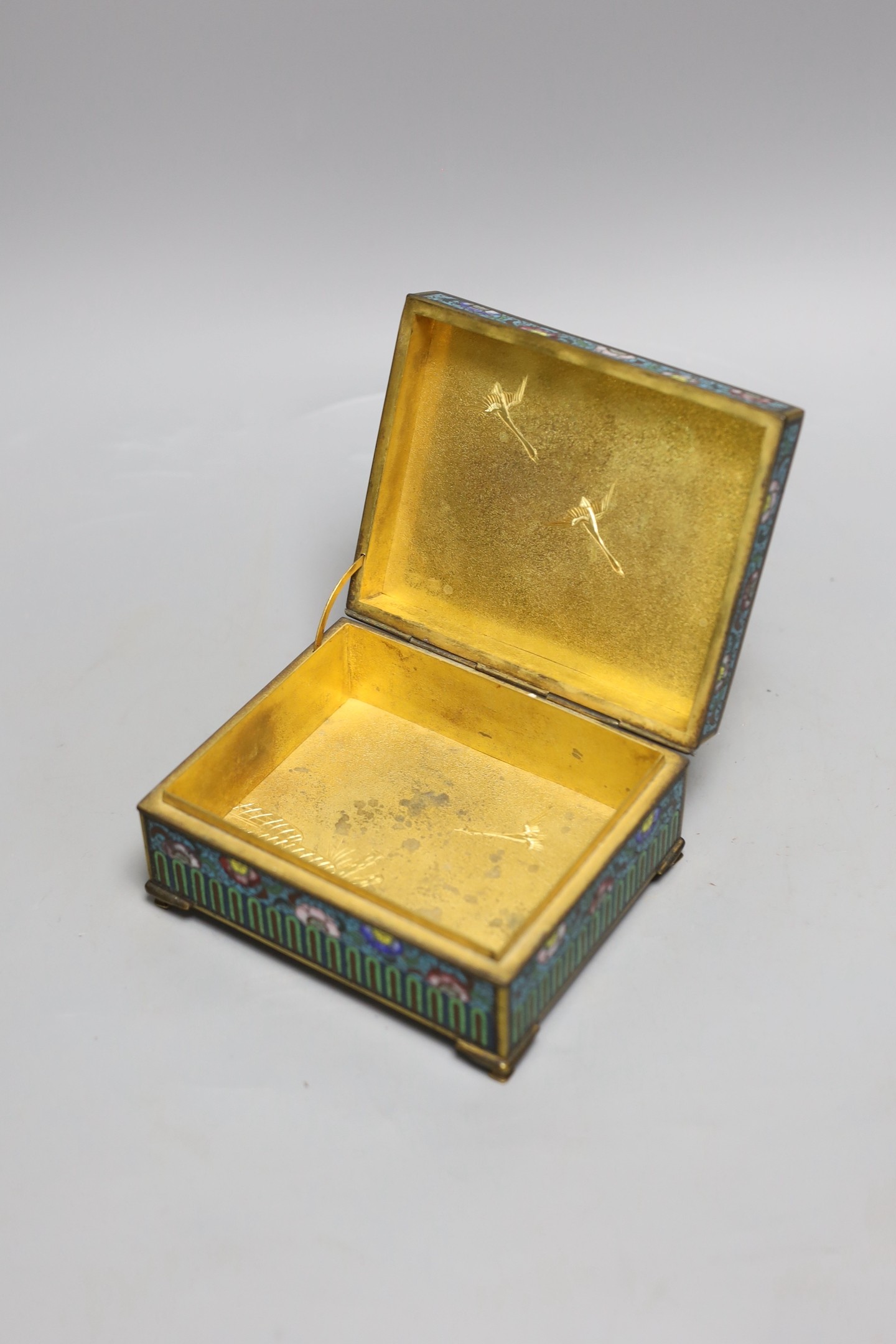 A Japanese Meiji period cloisonné enamel box, 12cm wide